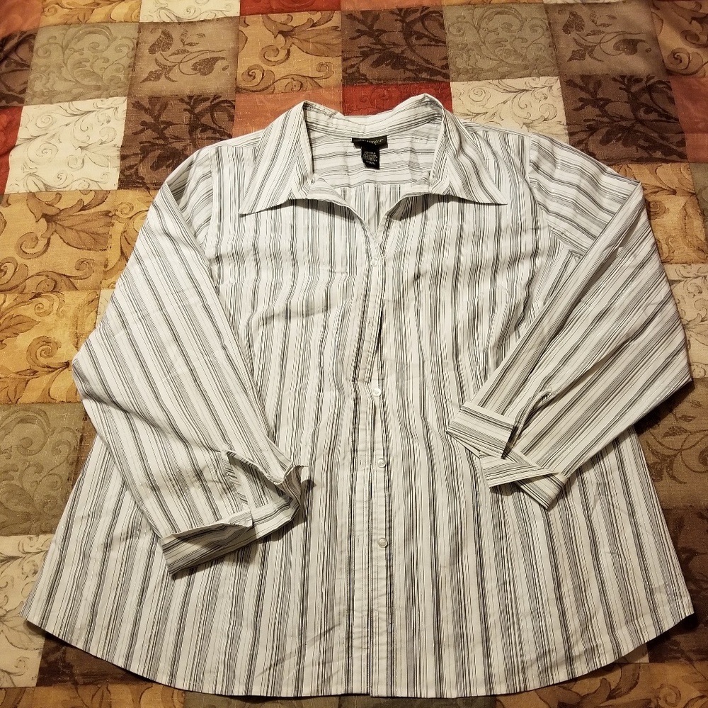 2/$12 🤩LANE BRYANT 3/4 SLEEVE SHIRT